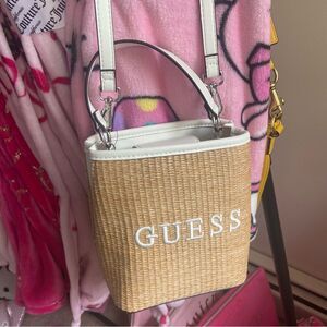GUESS Tan and White Bag - Guess Bucket Bag / Crossbody Bag  - Vacation Bag -